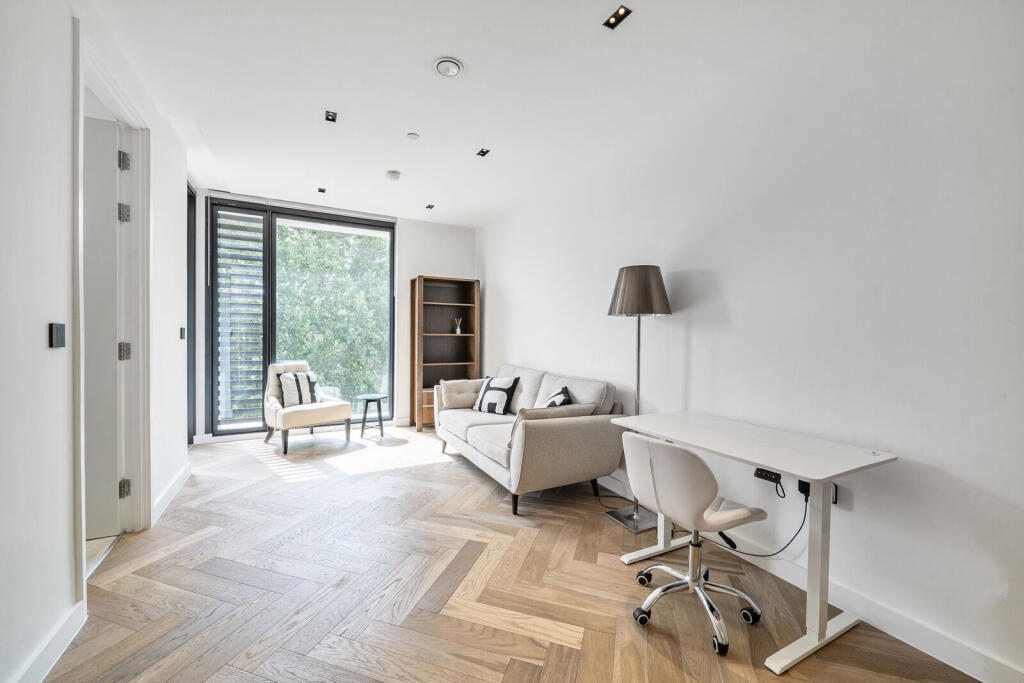 Main image of property: Cluny Mews, London, SW5 9AG, Earls Court, London, SW5