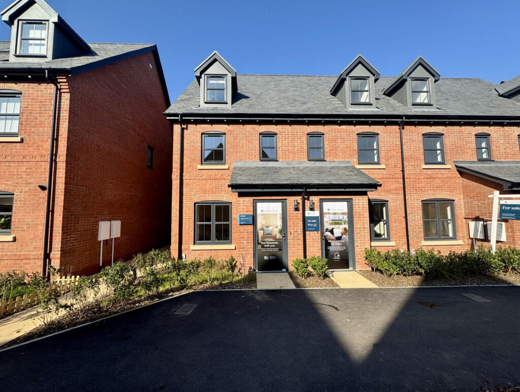 Main image of property: Curbridge Way,
Curbridge,
Southampton,
SO30 2HN