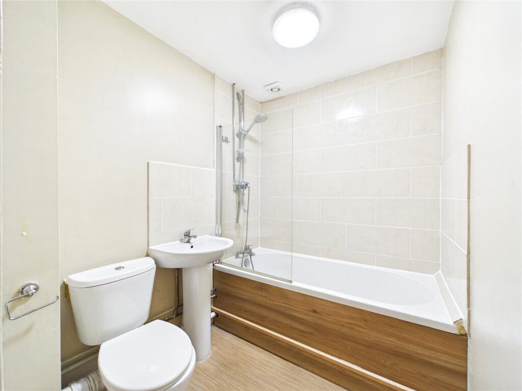 Apartment in Babergh, Sudbury - View 5