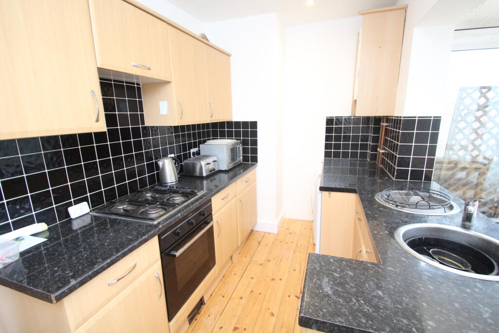 House in London - View 5