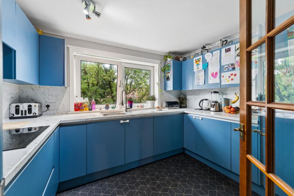 Apartment in Glasgow - View 5