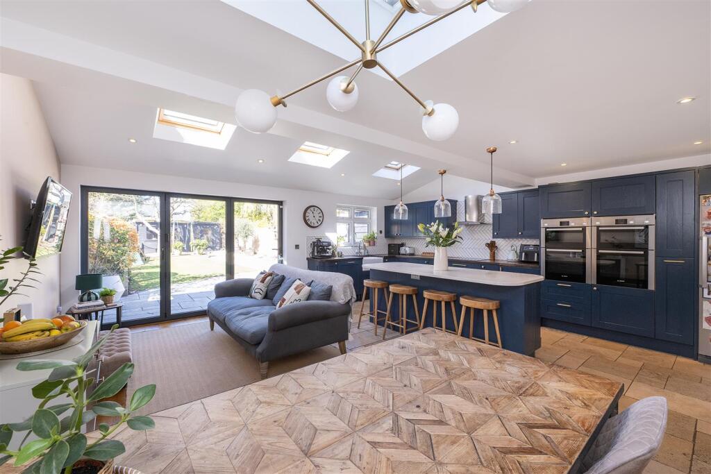 Additional image 8 of Pipers Avenue, Harpenden