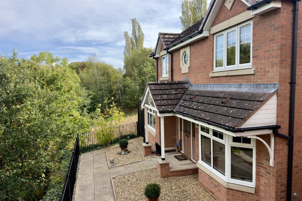 Hamilton Close, Newton Aycliffe, DL5 4DB photo 4
