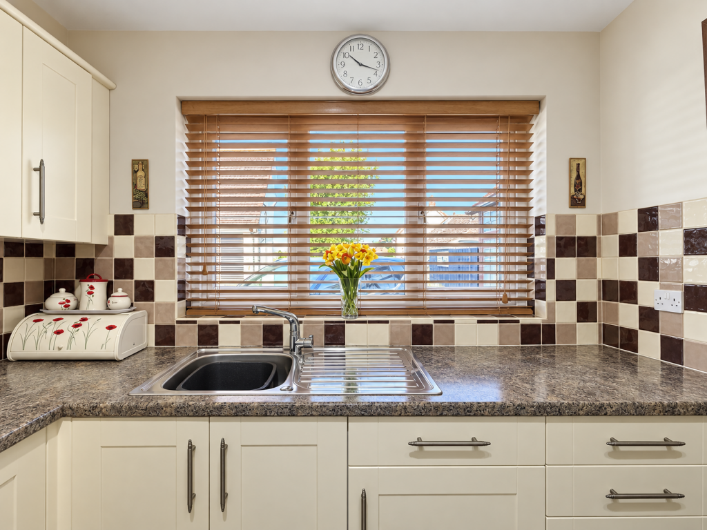 House in Taunton - View 5