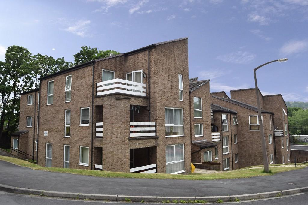 Main image of property: Frizley Gardens, Bradford