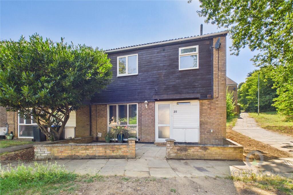 Main image of property: Far Meadow Court, Thorplands, Northampton, NN3