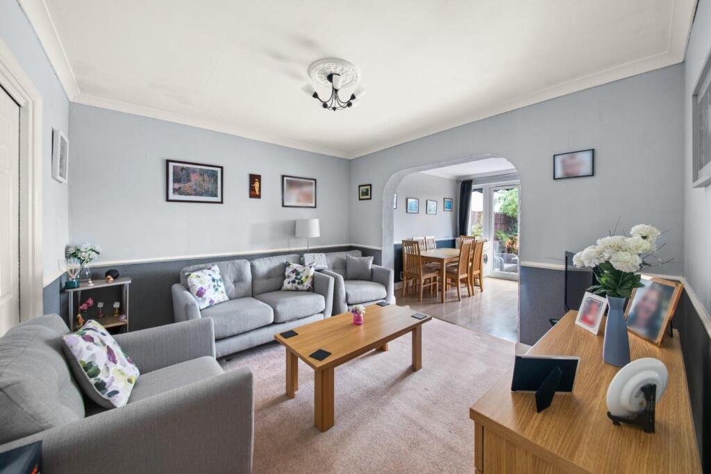 House in Southall - View 3
