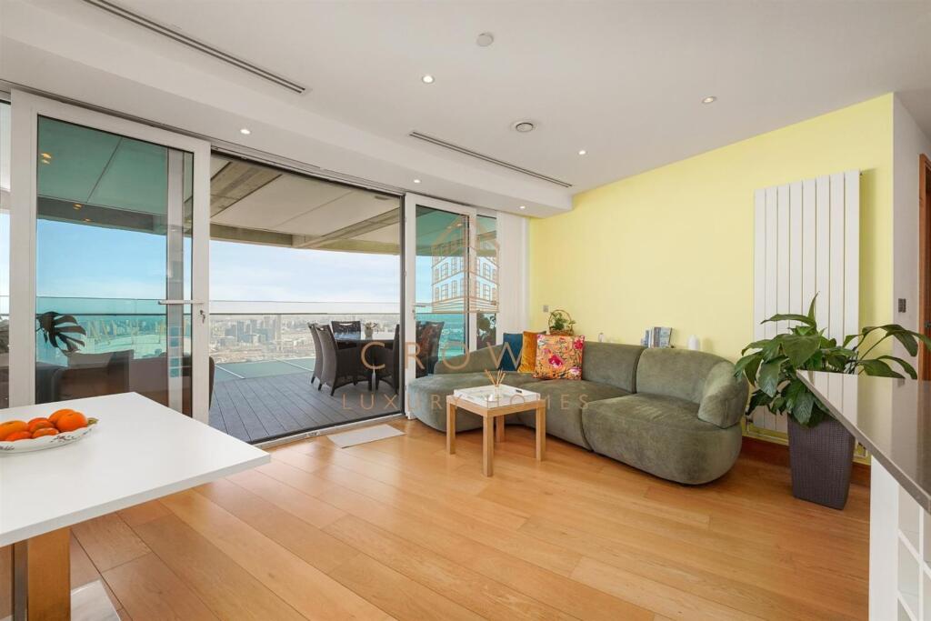 Main image of property: Arena Tower, Canary Wharf