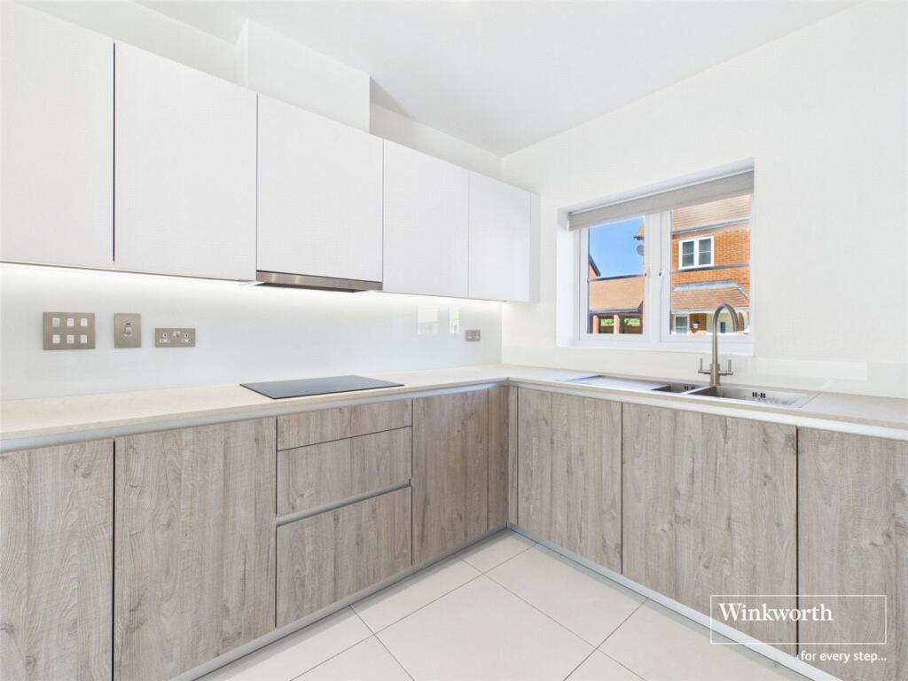 House in Wokingham - View 2