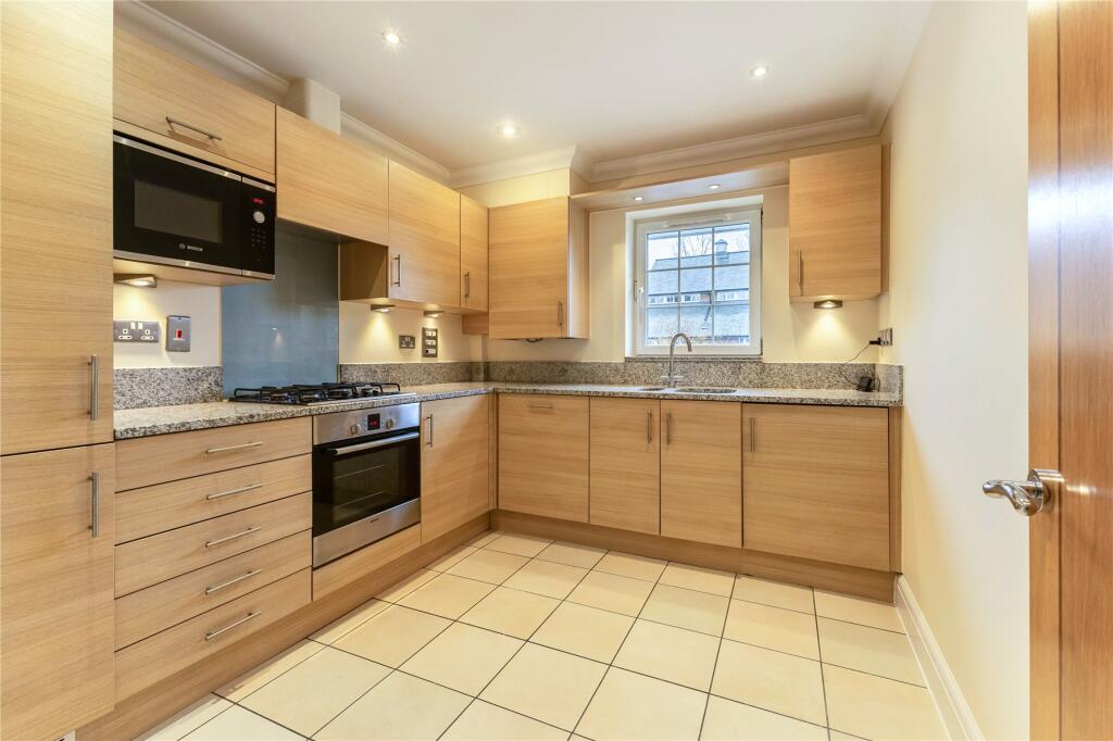 Dowgate House, Whittets Ait, Jessamy Road, Weybidge, KT13 photo 4