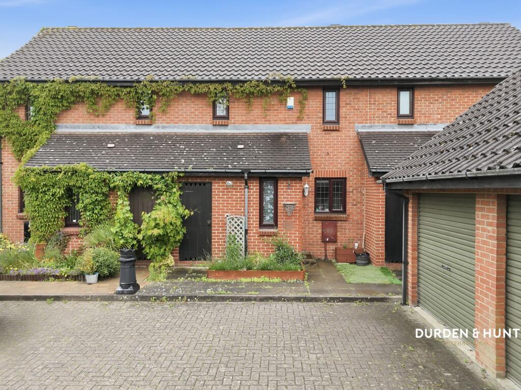 Main image of property: Bristol Close, Rayleigh, SS6