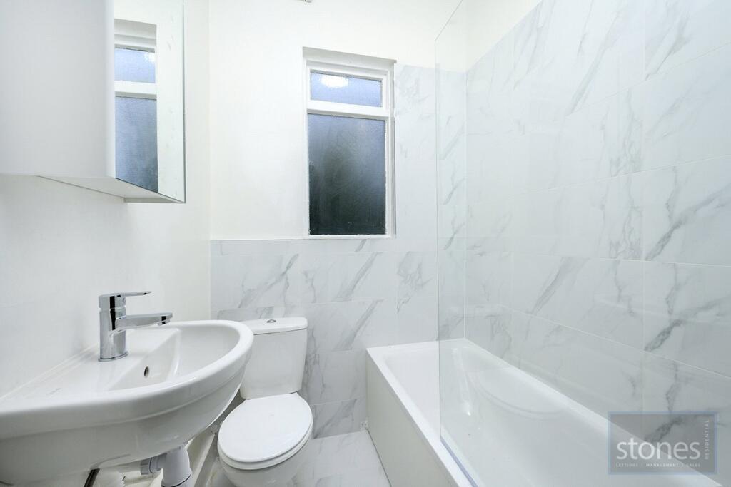 Apartment in London - More
