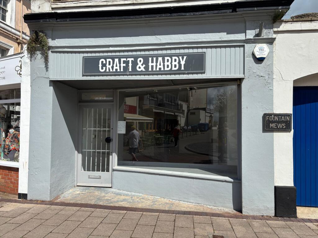 Main image of property: Little Triangle, Teignmouth, TQ14