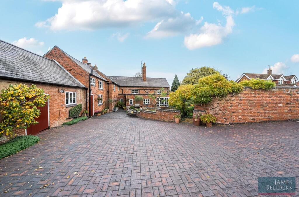 Main image of property: The Old House, Husbands Bosworth