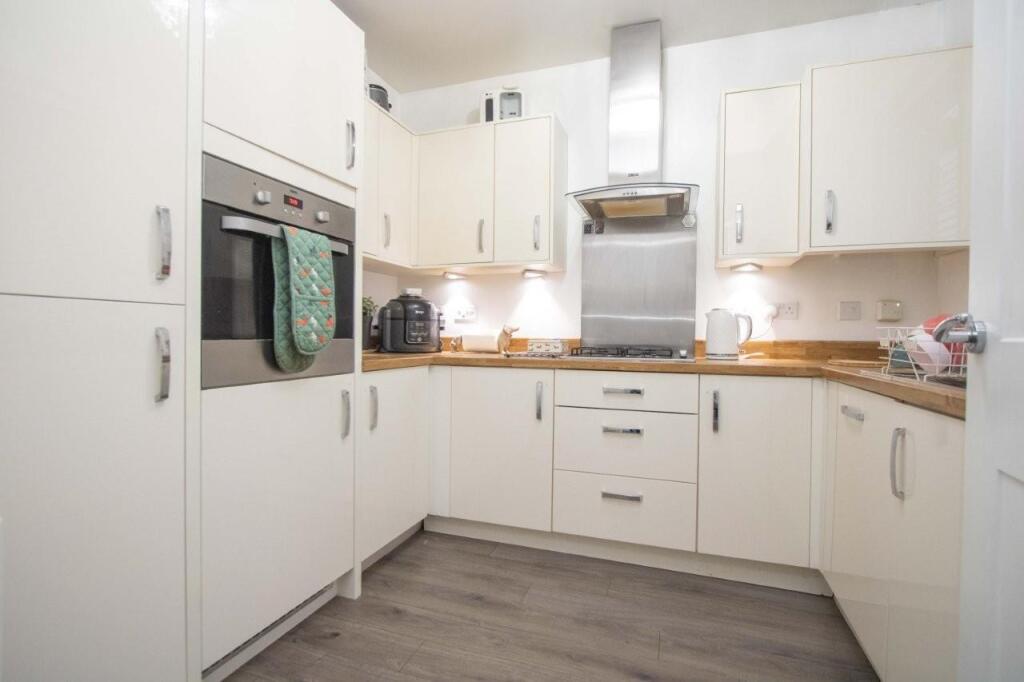 Whitworth Park Drive, Houghton Le Spring photo 2