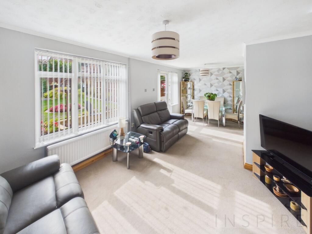 House in Crawley, Worth - View 5