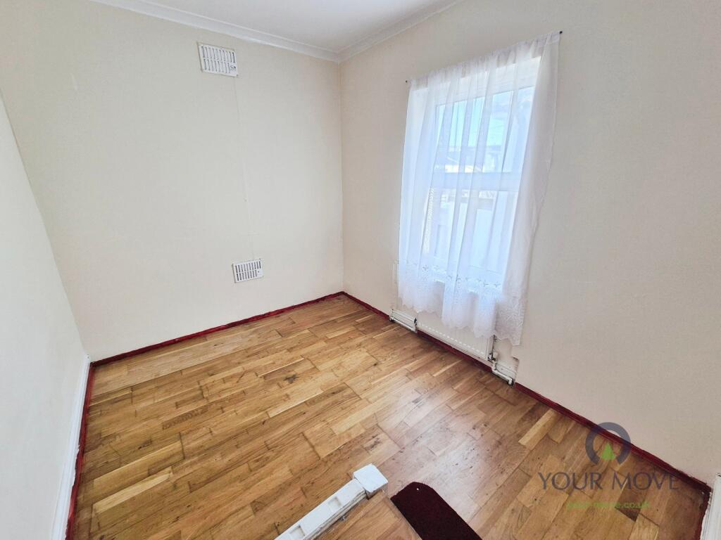 House in Wealden, Polegate - View 2