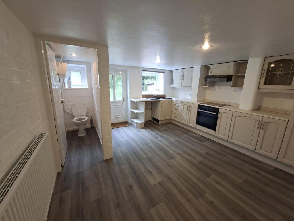 Manchester Road, Deepcar, S36 - View 5