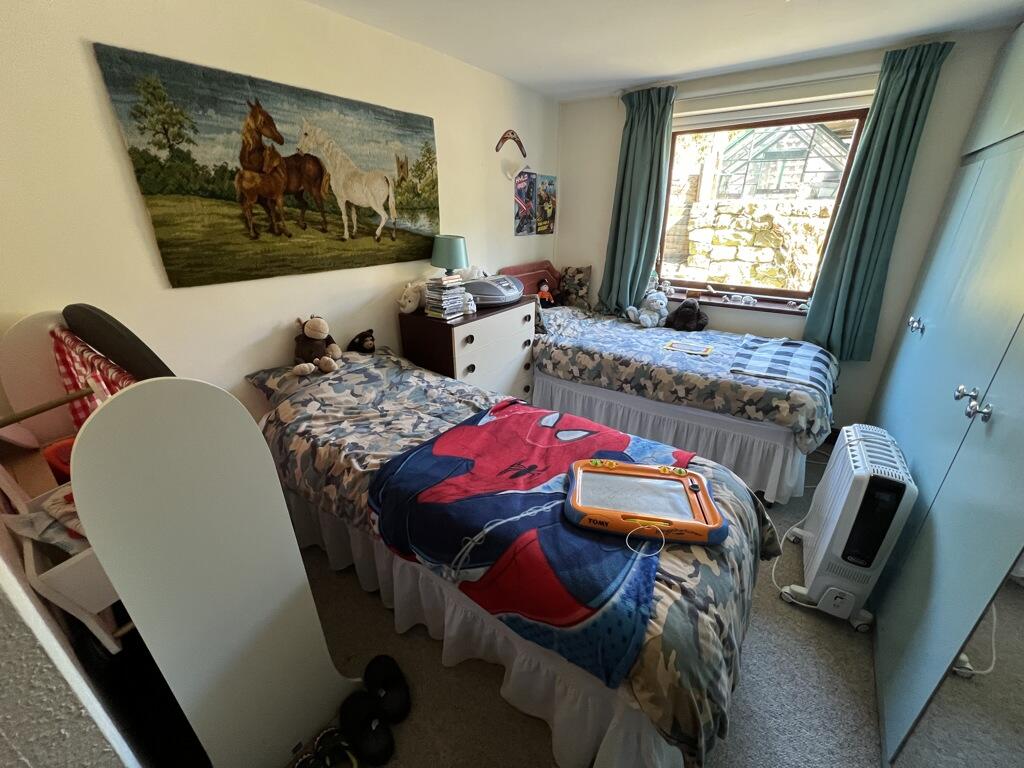 Photo 32