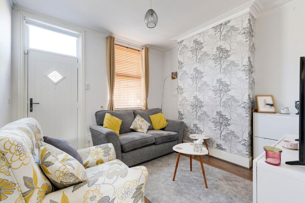 House in Nottingham, Old Basford - View 2