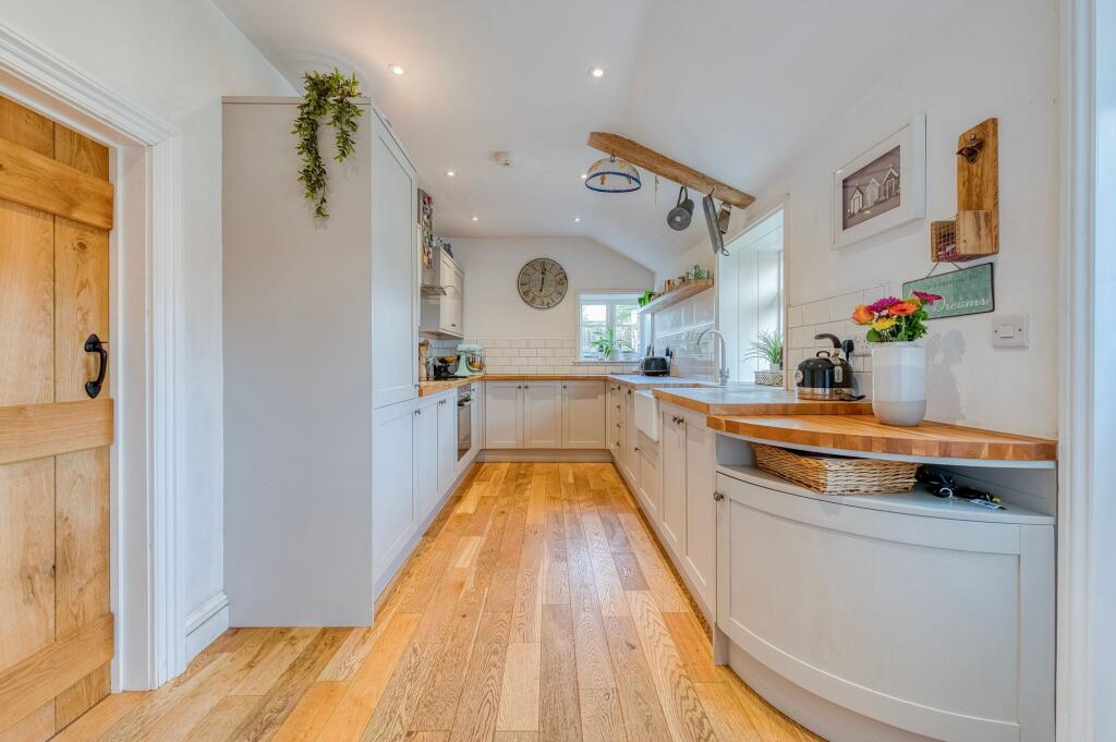 Chapel Road, Pott Row photo 3