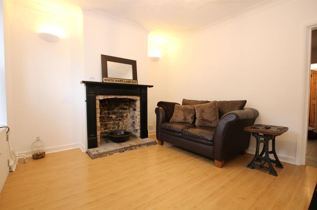 Field Terrace Road, Newmarket photo 3
