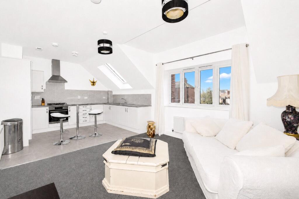 Apartment in Leicester - View 2