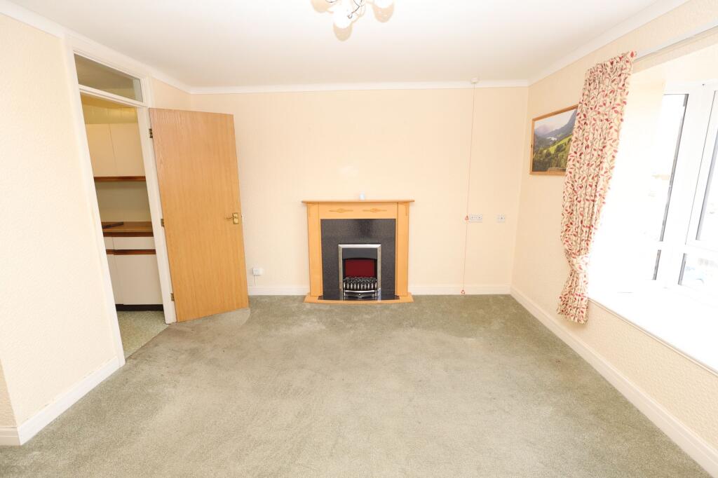 Urmston Lane, Stretford, M32 photo 3