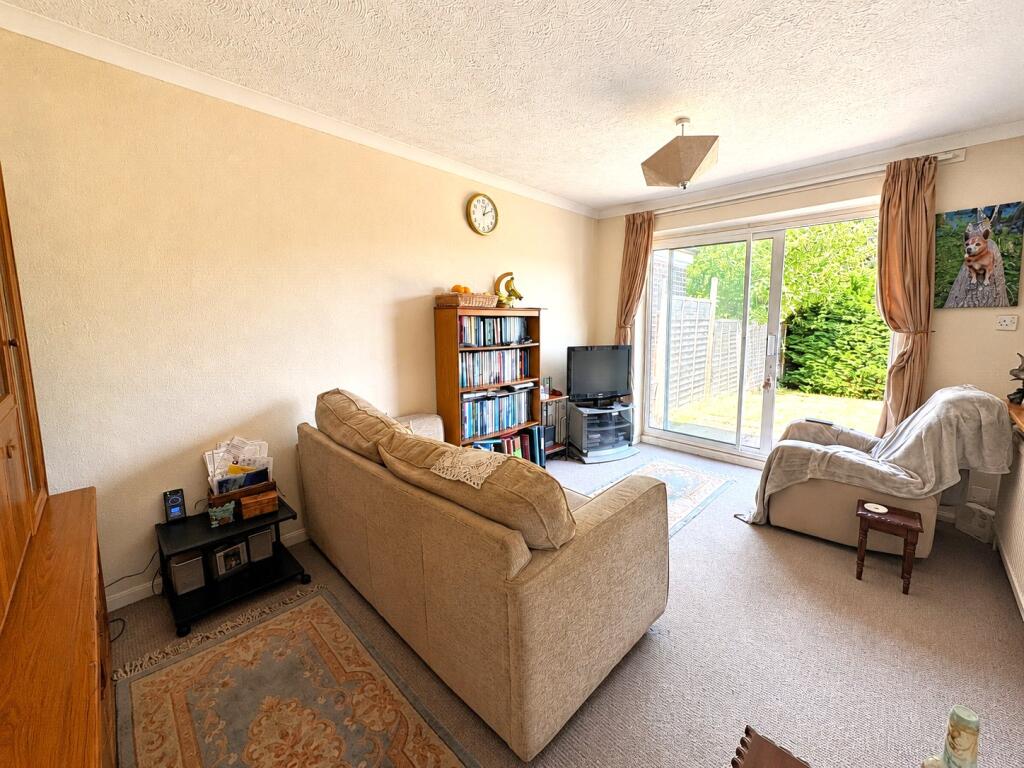 Culverlands Crescent, Ash, Surrey, GU12 photo 2
