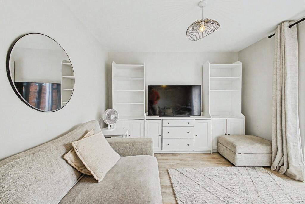 House in Northampton, Hunsbury Meadows - More