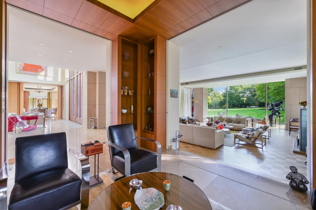 House in London - View 4