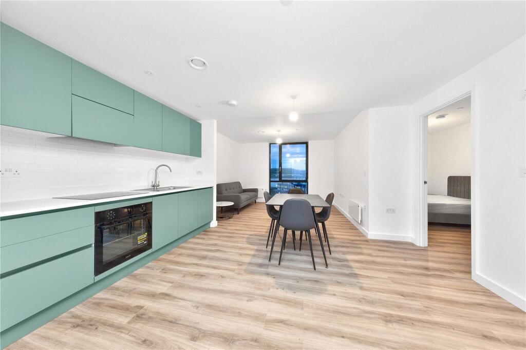 Main image of property: Viva Court, Kimpton Road, Luton, LU2