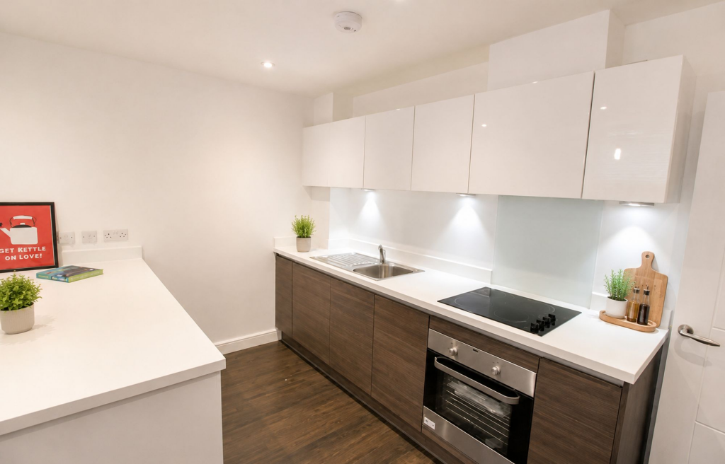 Apartment in Nottingham - View 3