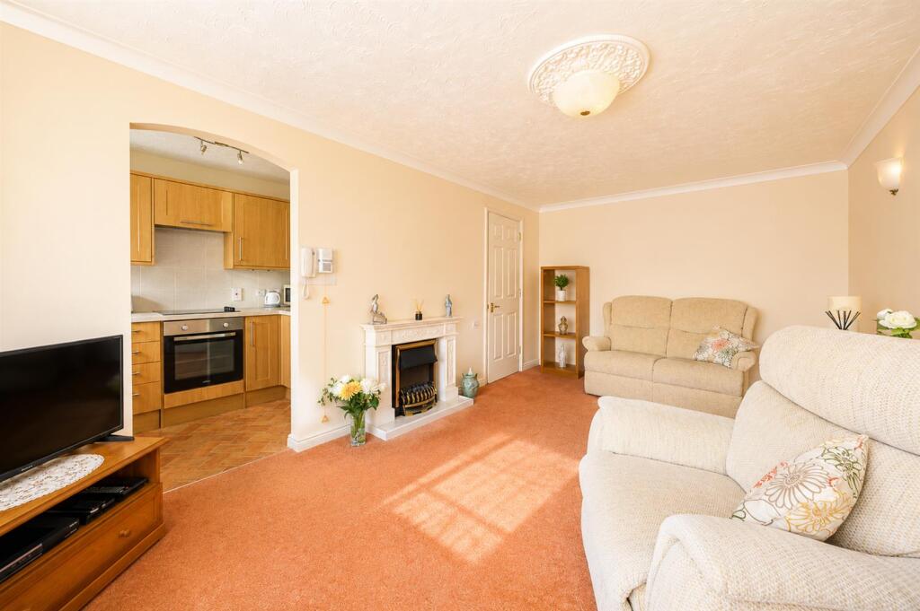 Marlborough Road, St. Albans photo 2