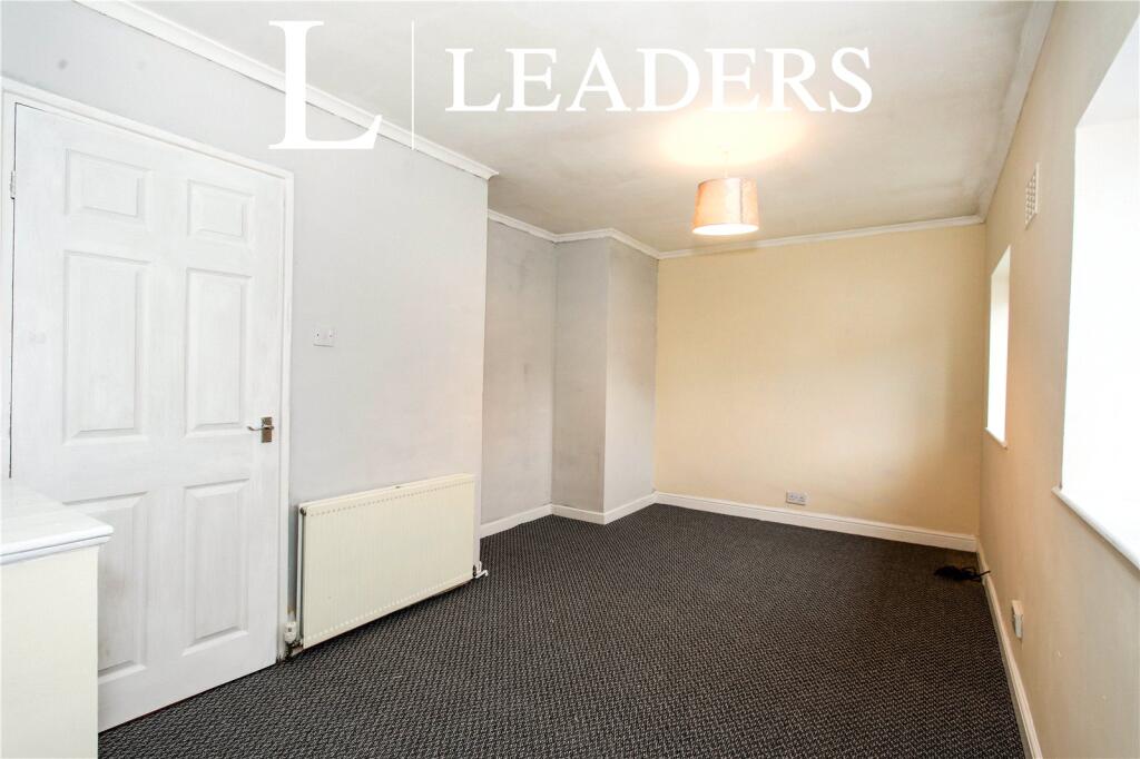 House in Stoke-on-Trent - More
