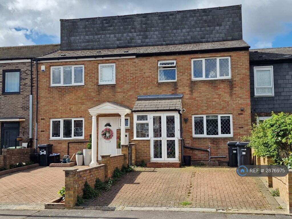 Main image of property: Pershore Close, Ilford, IG2