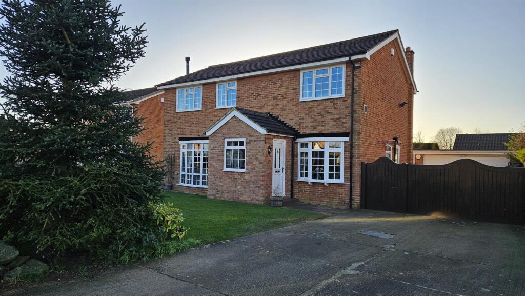 Main image of property: 4 Meadow Court, Scruton, Northallerton