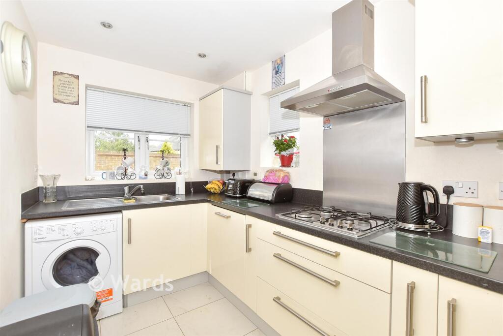 House in Canterbury - View 4
