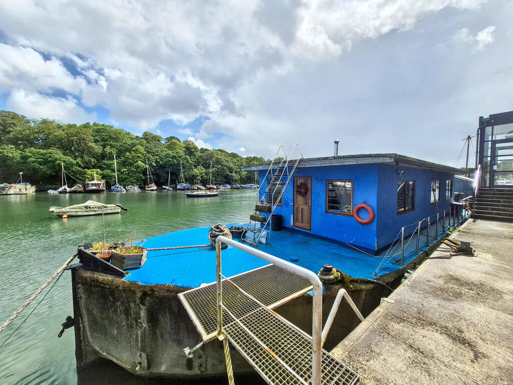 Main image of property: Jubilee Wharf