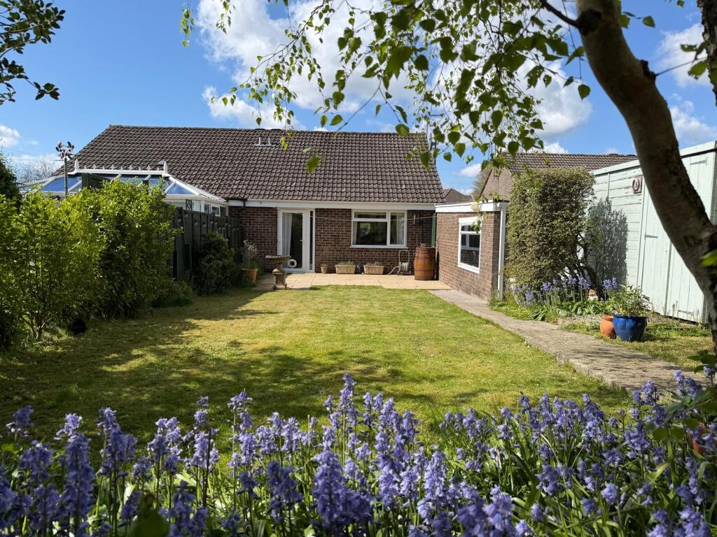Main image of property: Foxbury Close, Frome