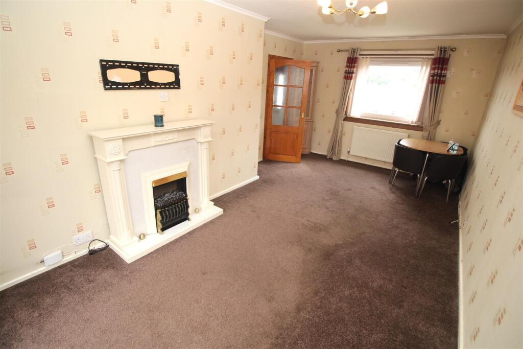 House in Greenock, Cartsdyke - View 5