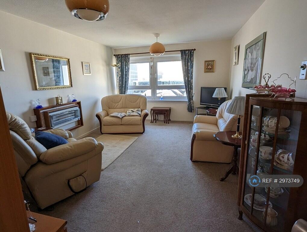 Main image of property: Taylor Place, Glasgow, G4