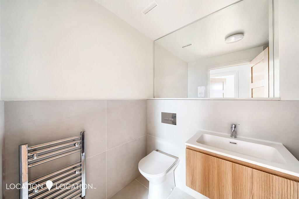 Apartment in London - View 5