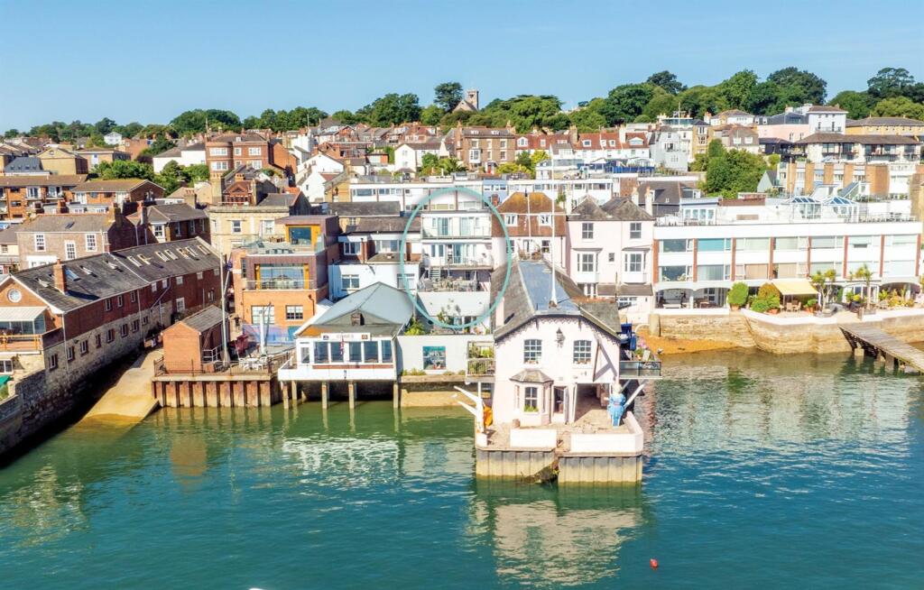 Main image of property: Cowes, Isle of Wight