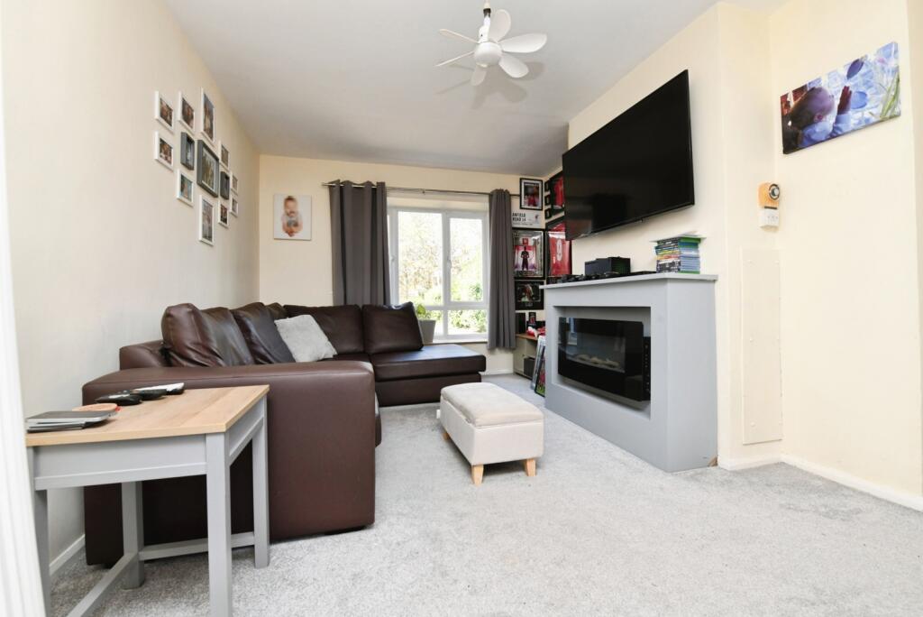 House in Southend-on-Sea - View 3