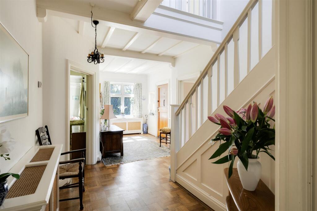 Grange Park | Henleaze photo 4