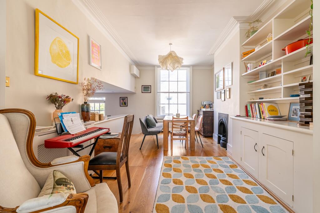 4 bedroom maisonette for rent