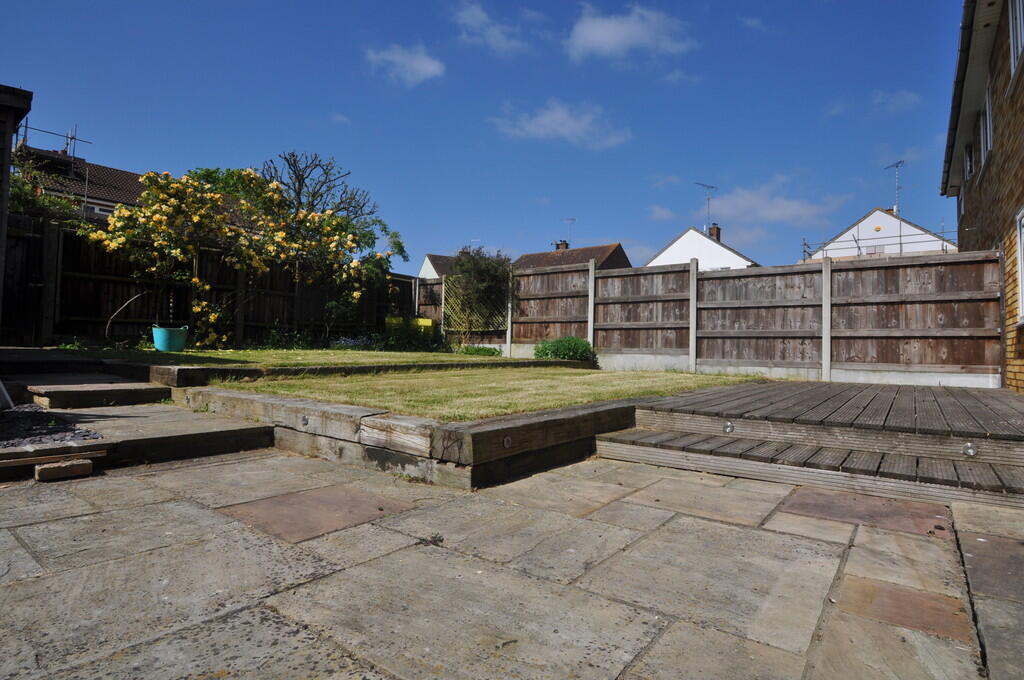 Apartment in Southend-on-Sea - View 3