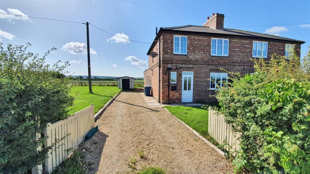 Main image of property: Works Lane, Barnstone, Nottingham