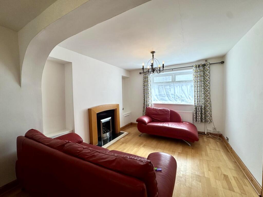 House in Pant, Pen-y-wern, Dowlais - View 2